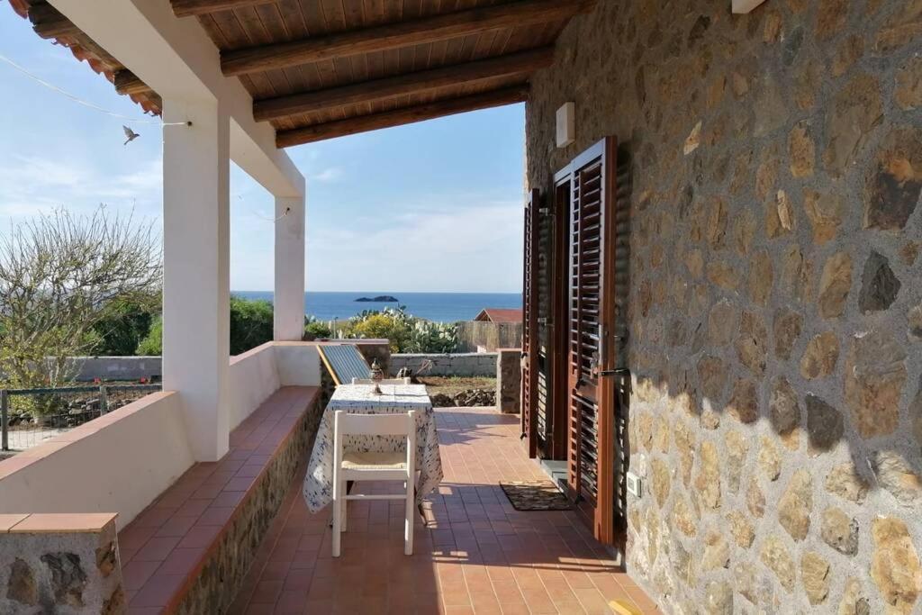 Open Space A Due Passi Dal Mare Isola di Ustica المظهر الخارجي الصورة
