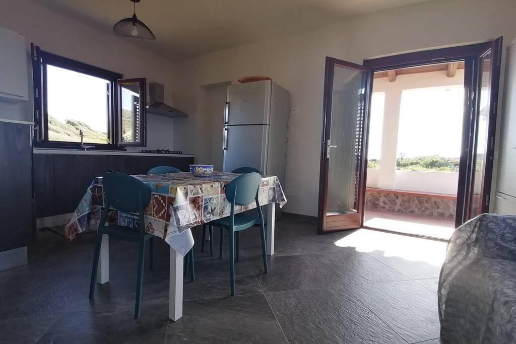 Open Space A Due Passi Dal Mare Isola di Ustica المظهر الخارجي الصورة
